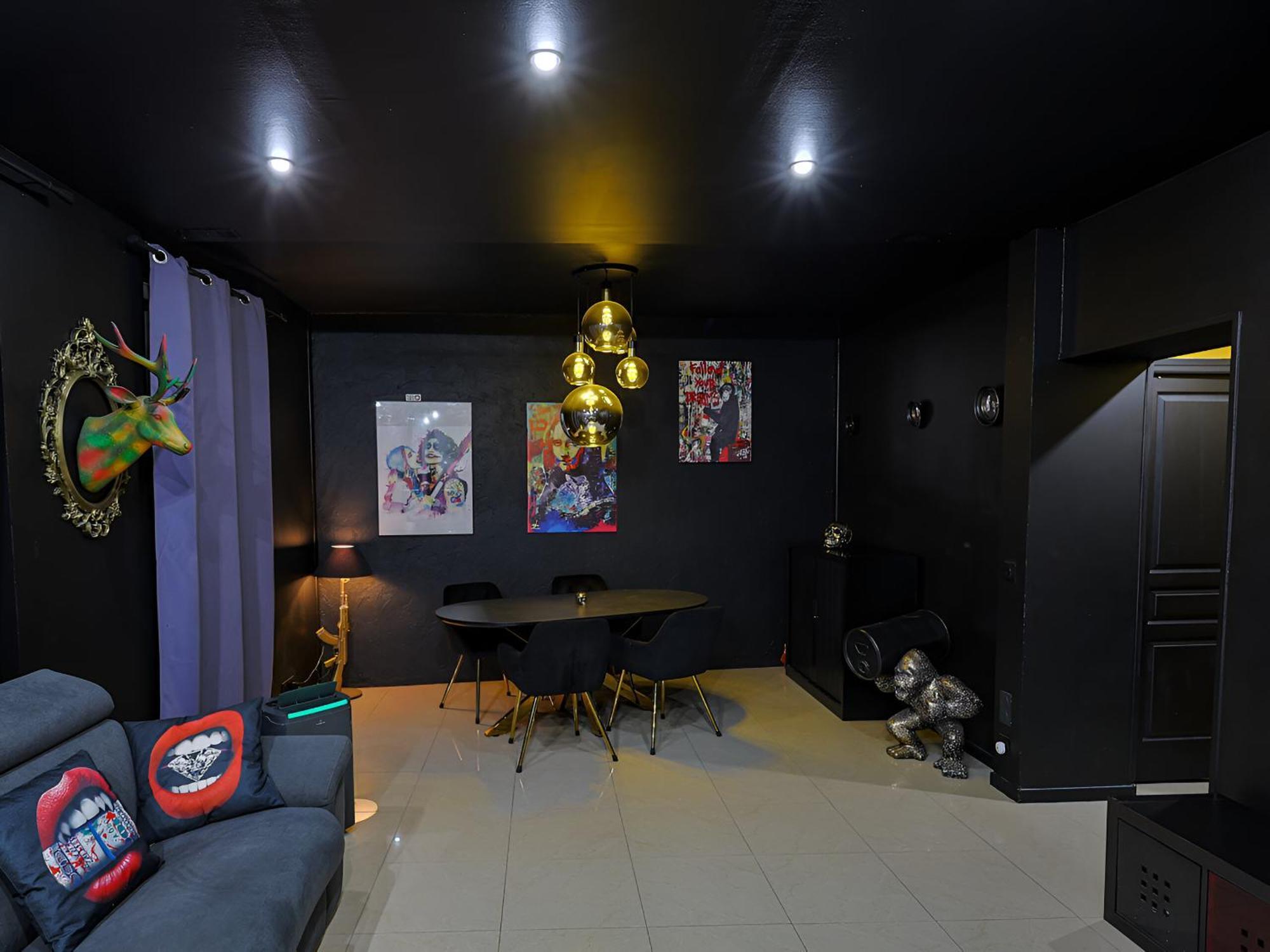 Appartement Pop Art - Asterix,Cdg,Chantilly,Disney La Chapelle-en-Serval Ngoại thất bức ảnh