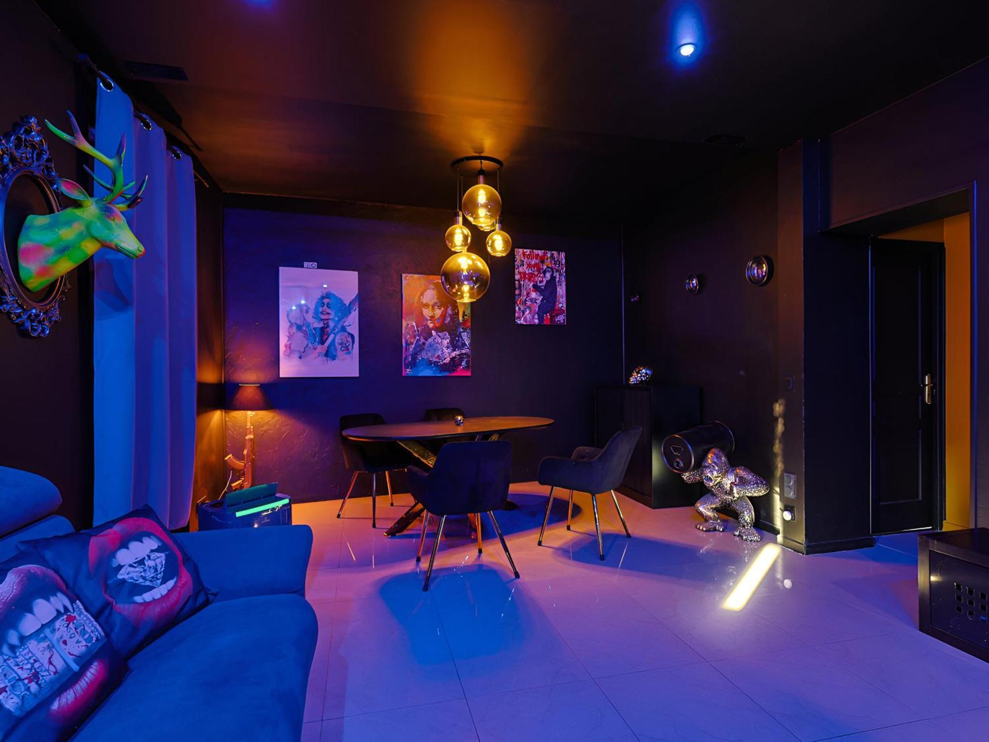 Appartement Pop Art - Asterix,Cdg,Chantilly,Disney La Chapelle-en-Serval Ngoại thất bức ảnh