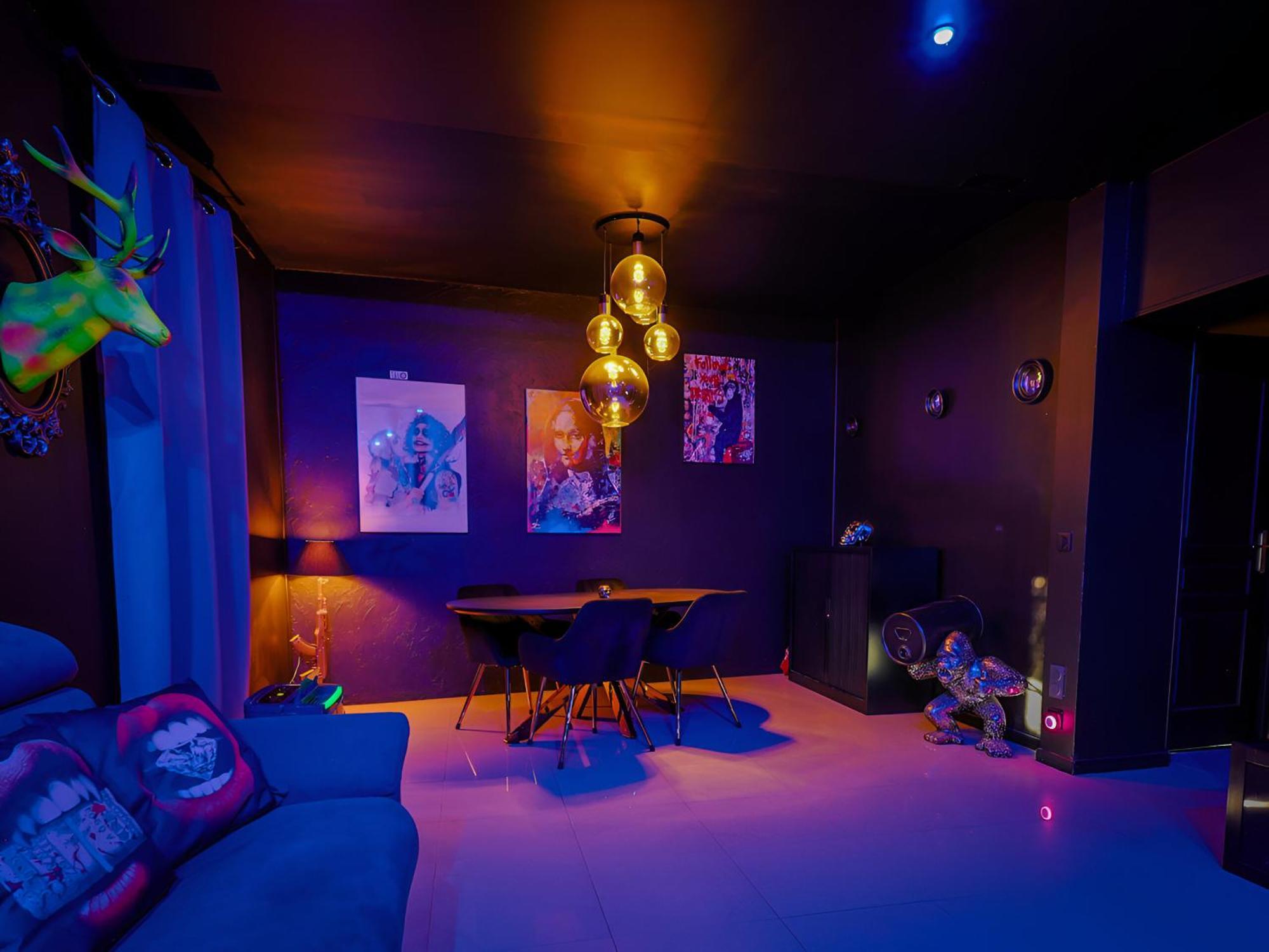 Appartement Pop Art - Asterix,Cdg,Chantilly,Disney La Chapelle-en-Serval Ngoại thất bức ảnh